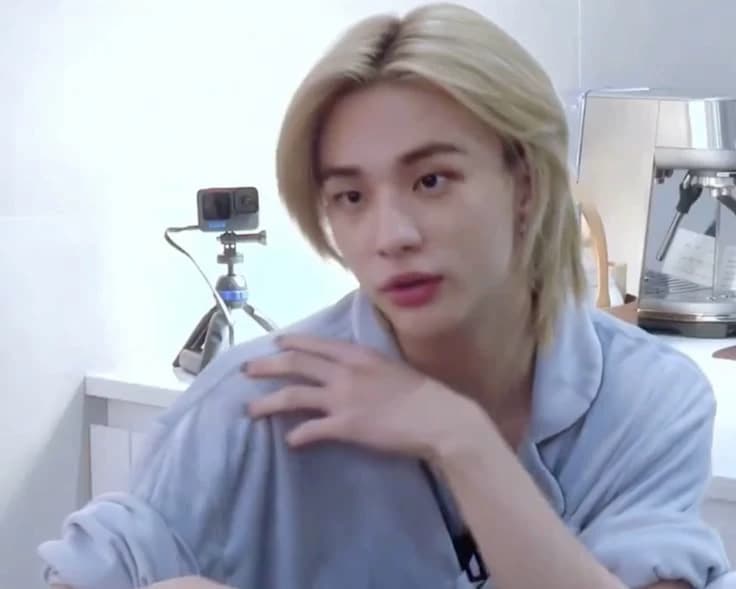 Hwang Hyunjin (hyunlix) thumbnail