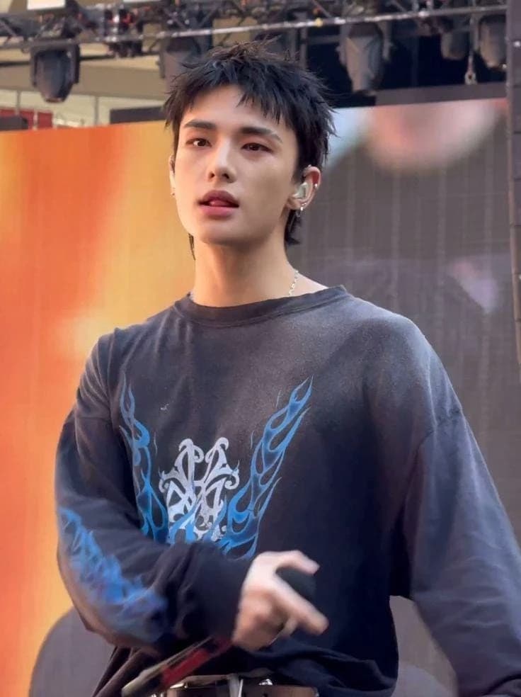 Hyunjin thumbnail