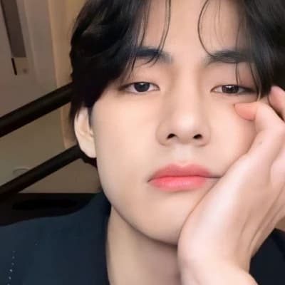 Kim Taehyung thumbnail