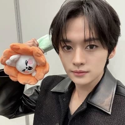 Lee know thumbnail