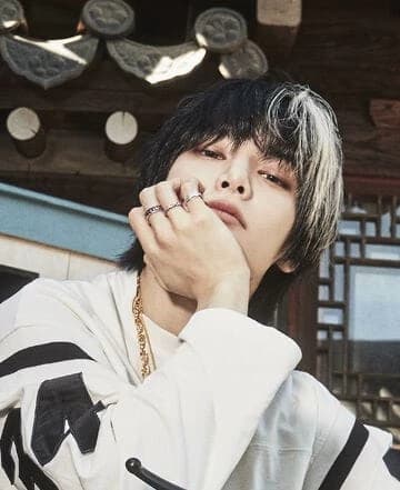 Jeongin thumbnail
