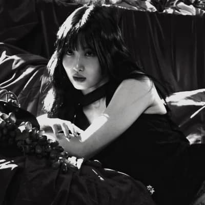 Hirai Momo thumbnail
