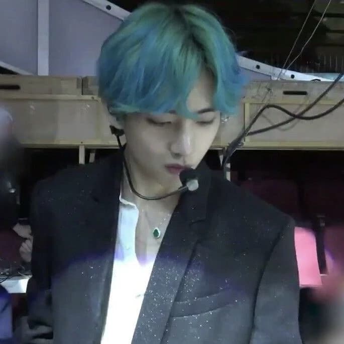 Kim Taehyung thumbnail