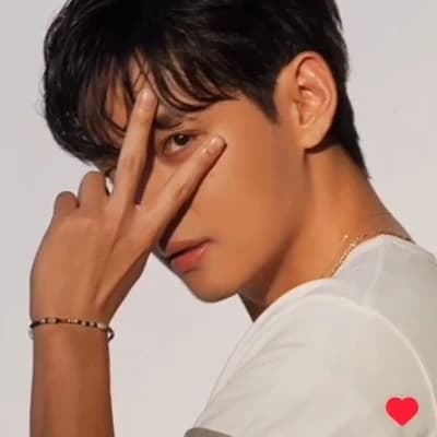 Kim Taehyung thumbnail