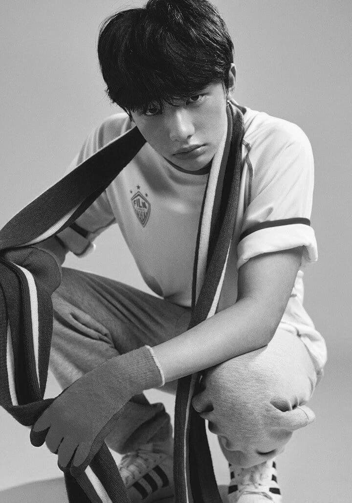 Hyunjin thumbnail