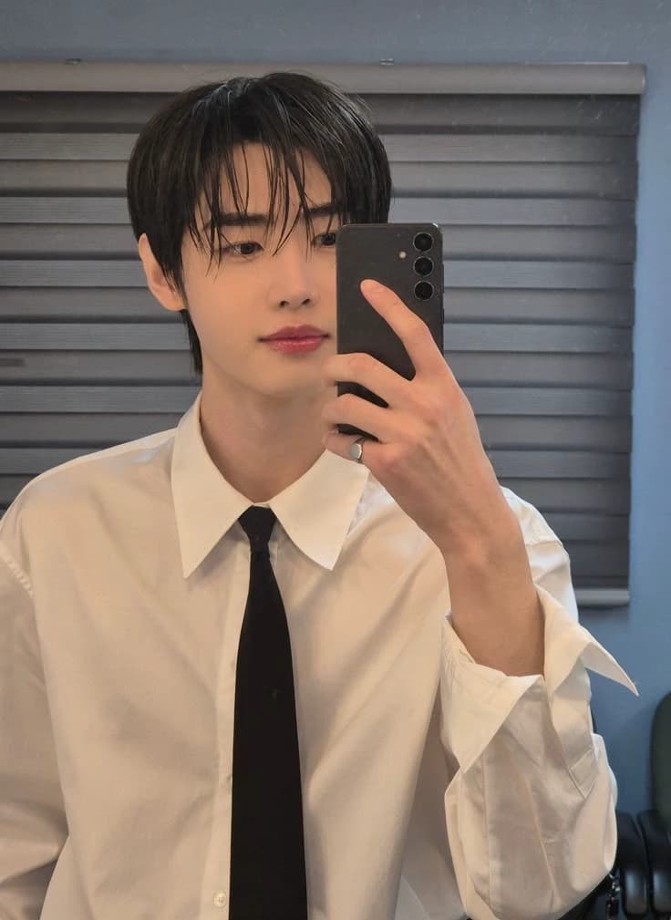 Sunghoon  thumbnail