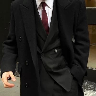 Alexander McQueen  thumbnail
