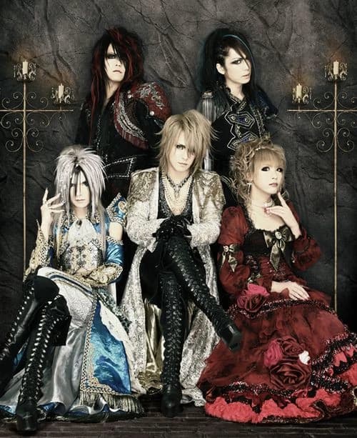 Versailles Banda thumbnail
