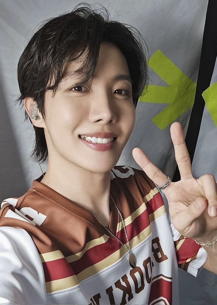 Jung hoseok thumbnail