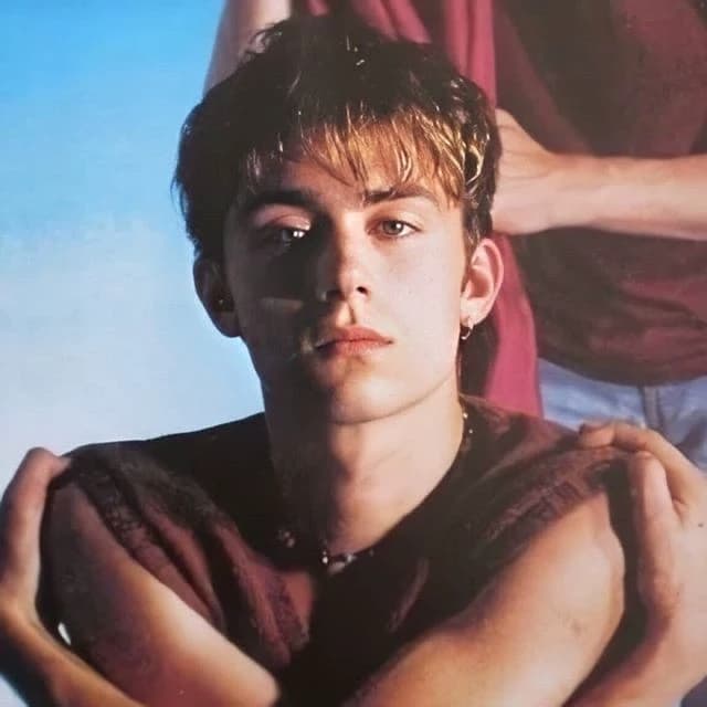 Damon Albarn thumbnail