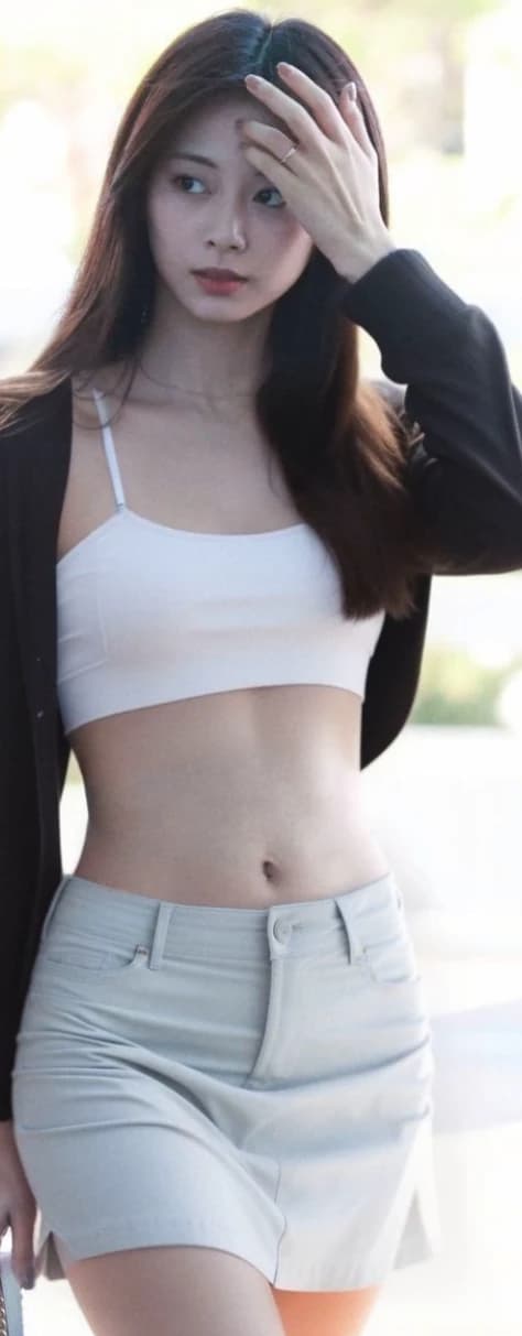 Tzuyu thumbnail