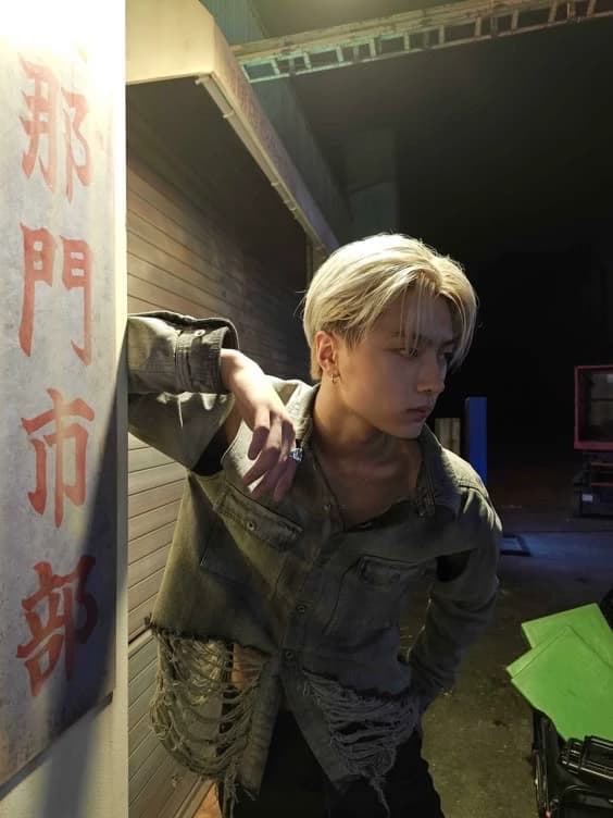 Park Jongseong/ Jay thumbnail