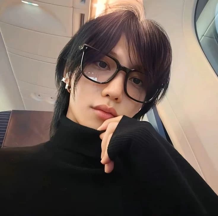 lee felix thumbnail