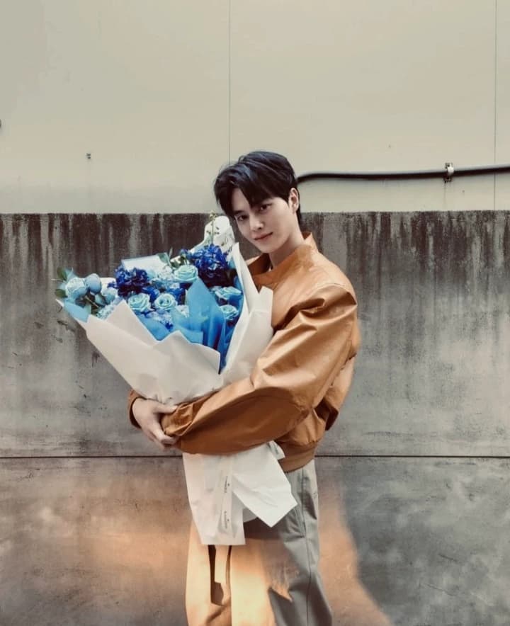 Song Kang thumbnail