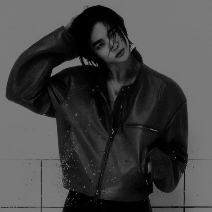 Hwang Hyunjin thumbnail