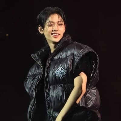 Felix (bunny-hybrid. You: tiger-hybrid) thumbnail