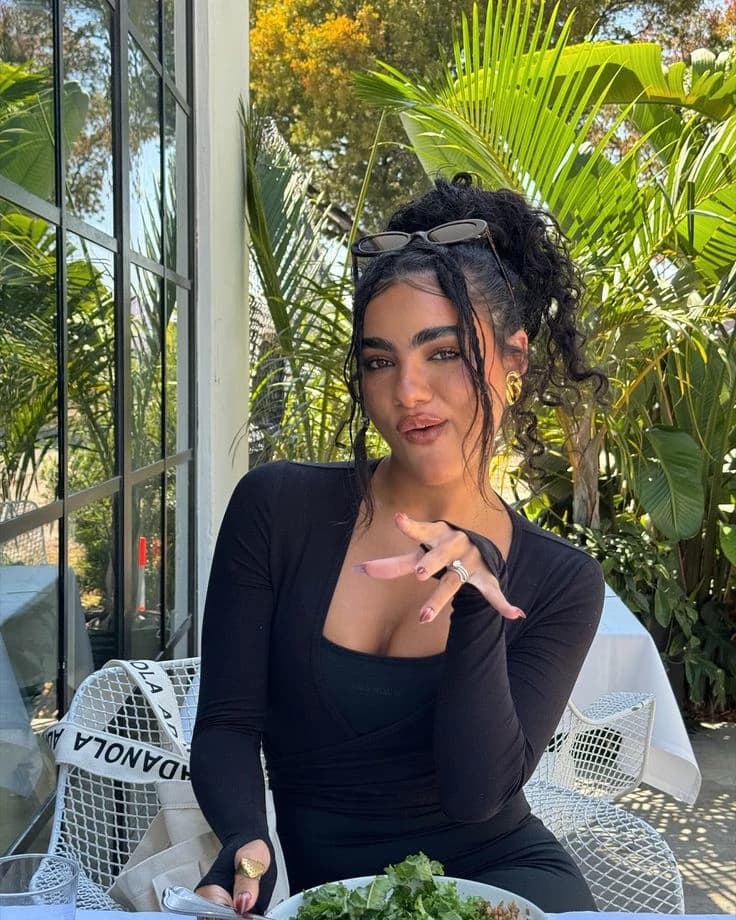 Gloria Fuentes thumbnail