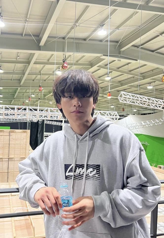 Woo-young thumbnail