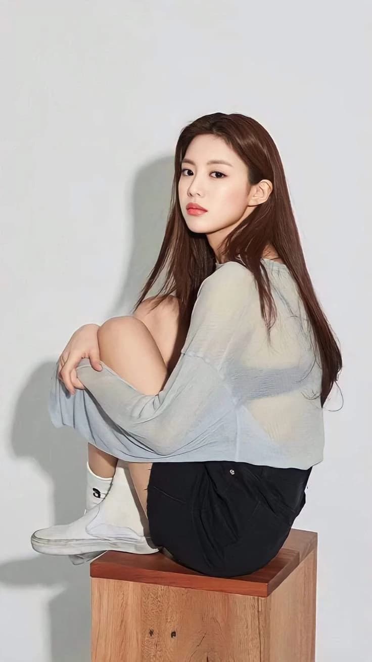 Go Youn Jung thumbnail