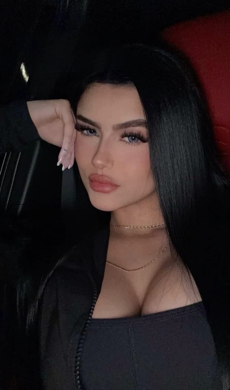 Evlyne  thumbnail