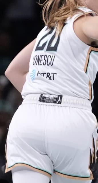 Sabrina Ionescu thumbnail