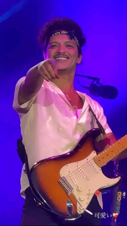 Bruno Mars thumbnail