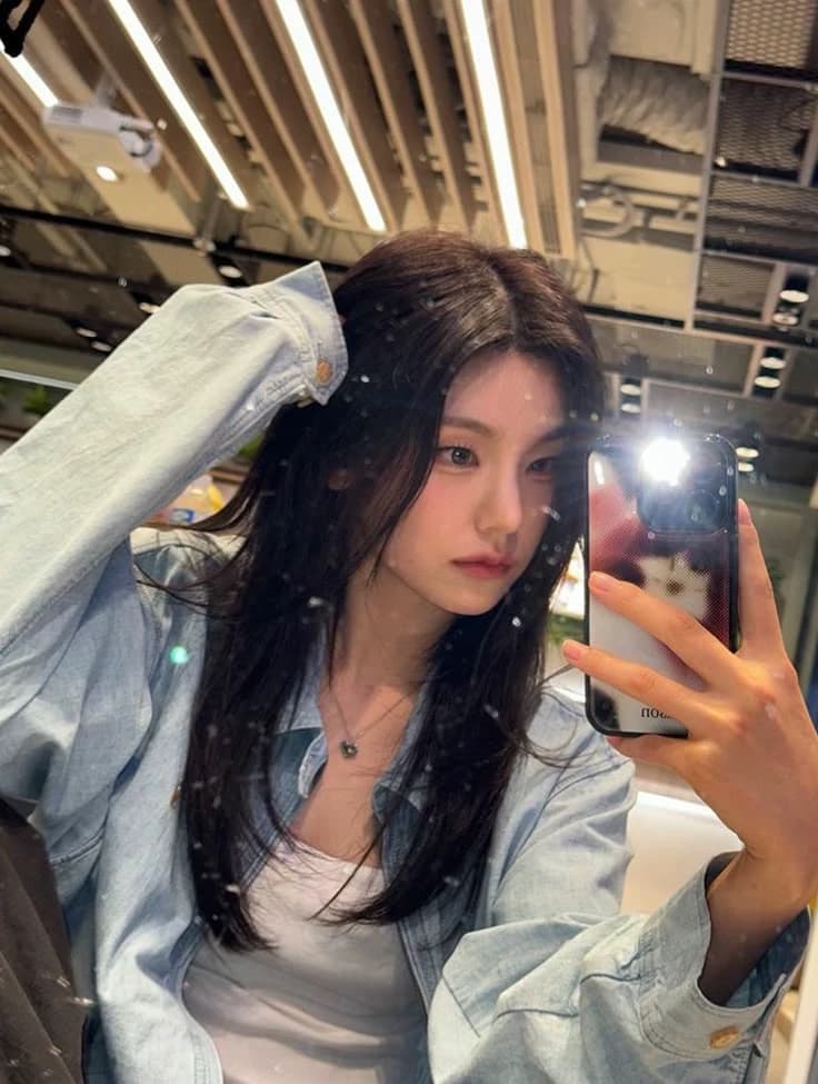 Hwang Yeji thumbnail