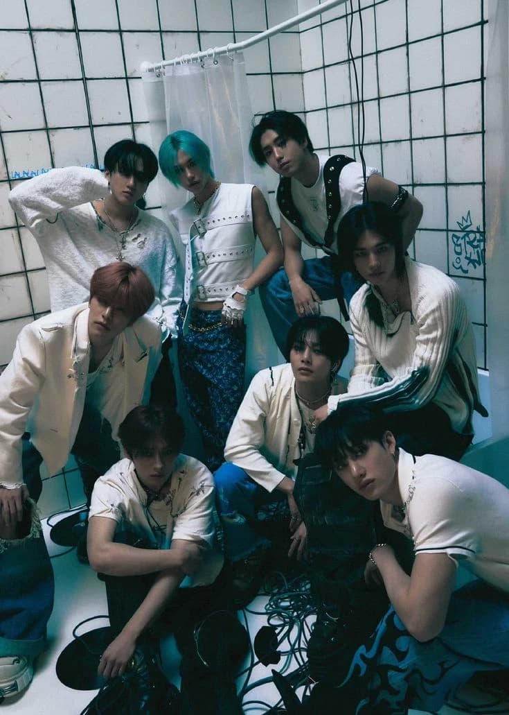 Stray Kids thumbnail