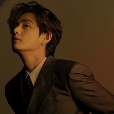 Kim Taehyung thumbnail