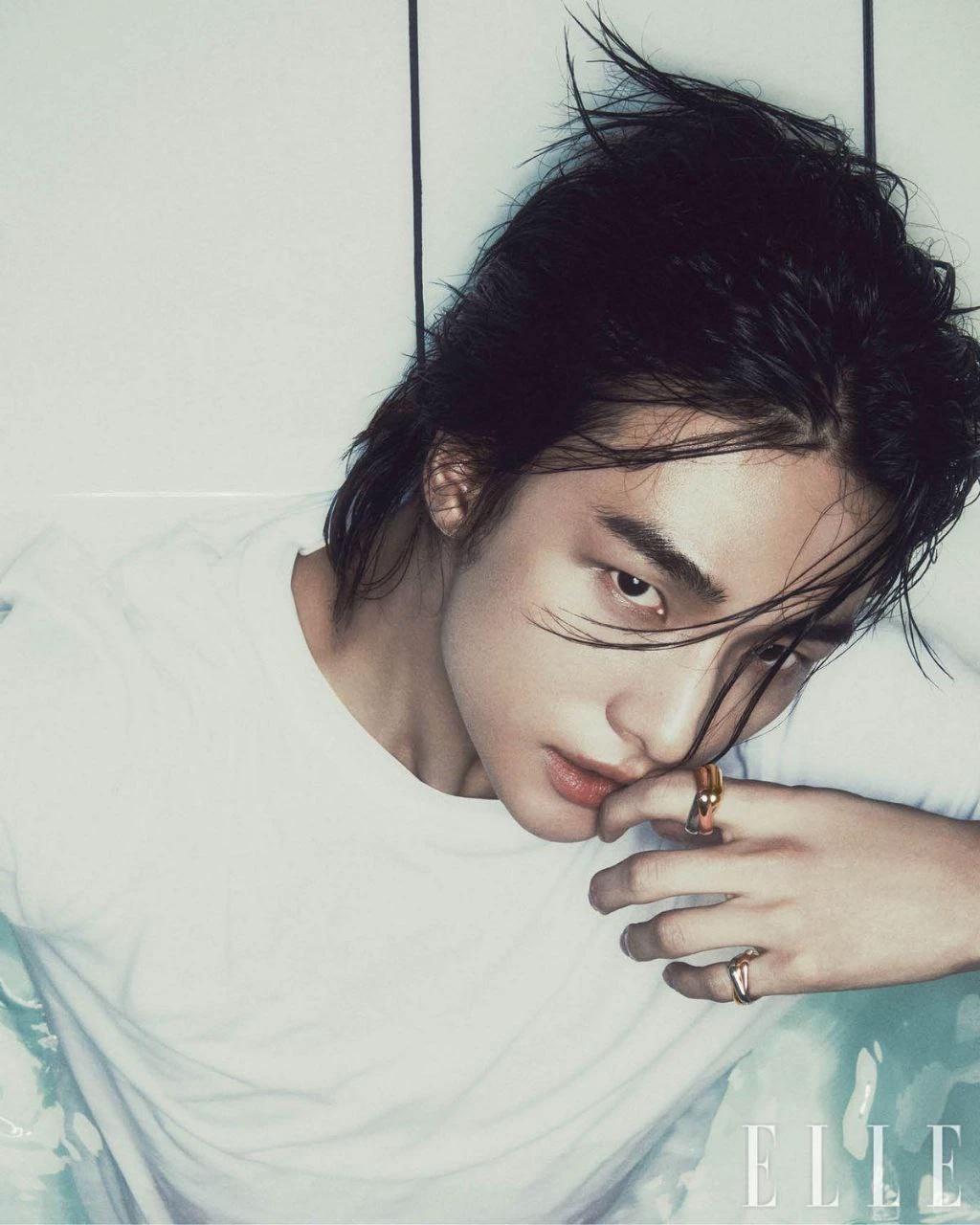 Hwang Hyunjin thumbnail