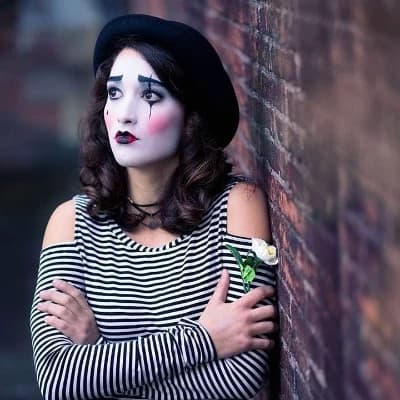 Sad Mim Girl thumbnail