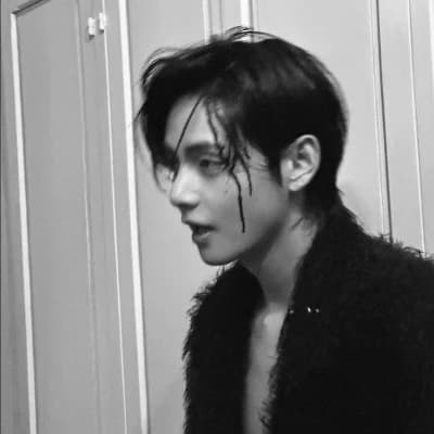 Kim Taehyung thumbnail