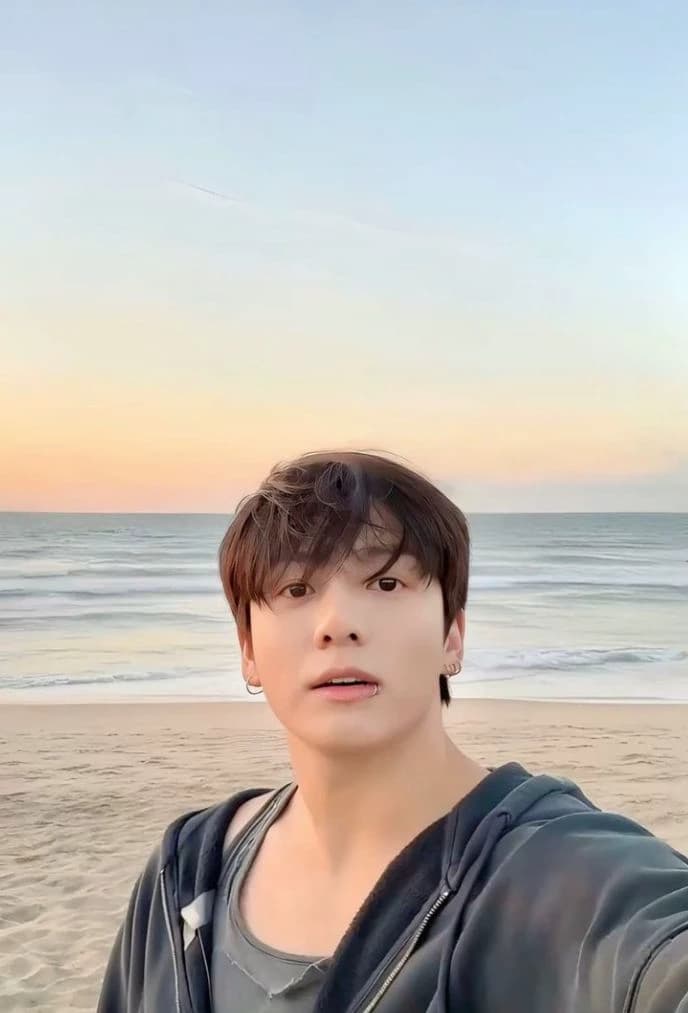 Jeon Jungkook thumbnail