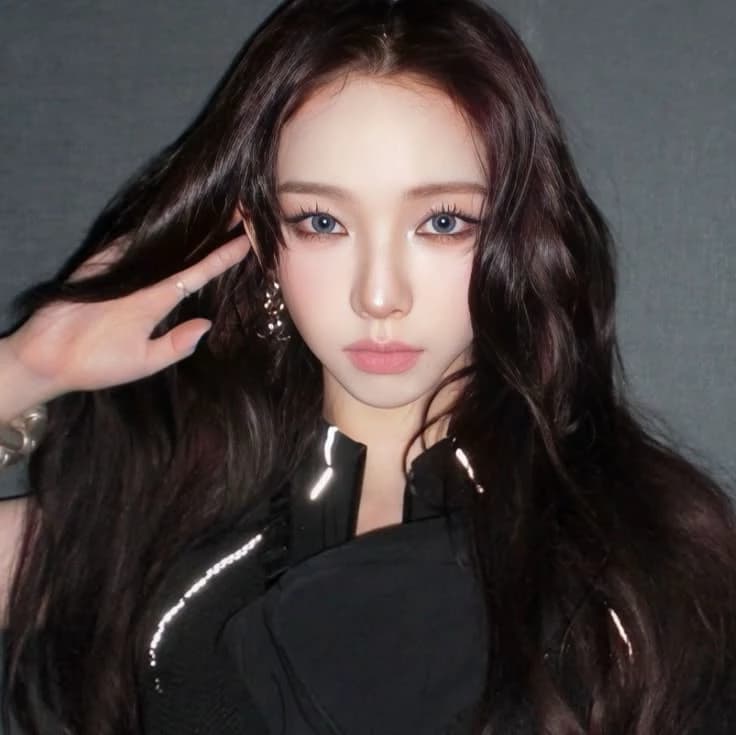*   karina - thumbnail