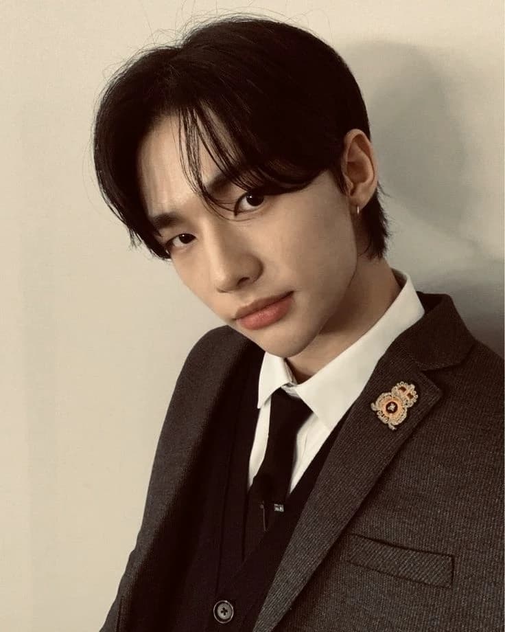 Hyunjin popular? thumbnail