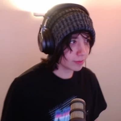 Alex Quackity thumbnail