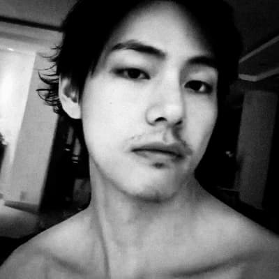 Kim Taehyung thumbnail