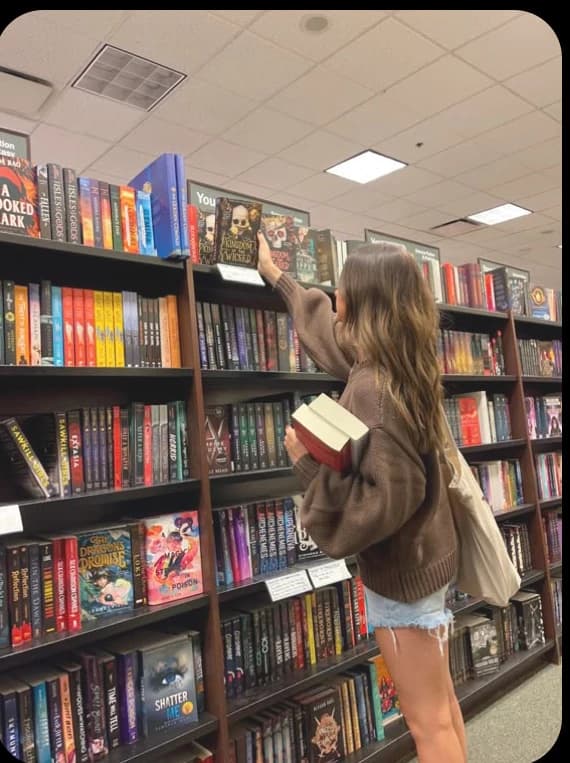 Booktok girl Lillian thumbnail