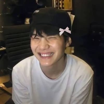 Min Yoongi thumbnail