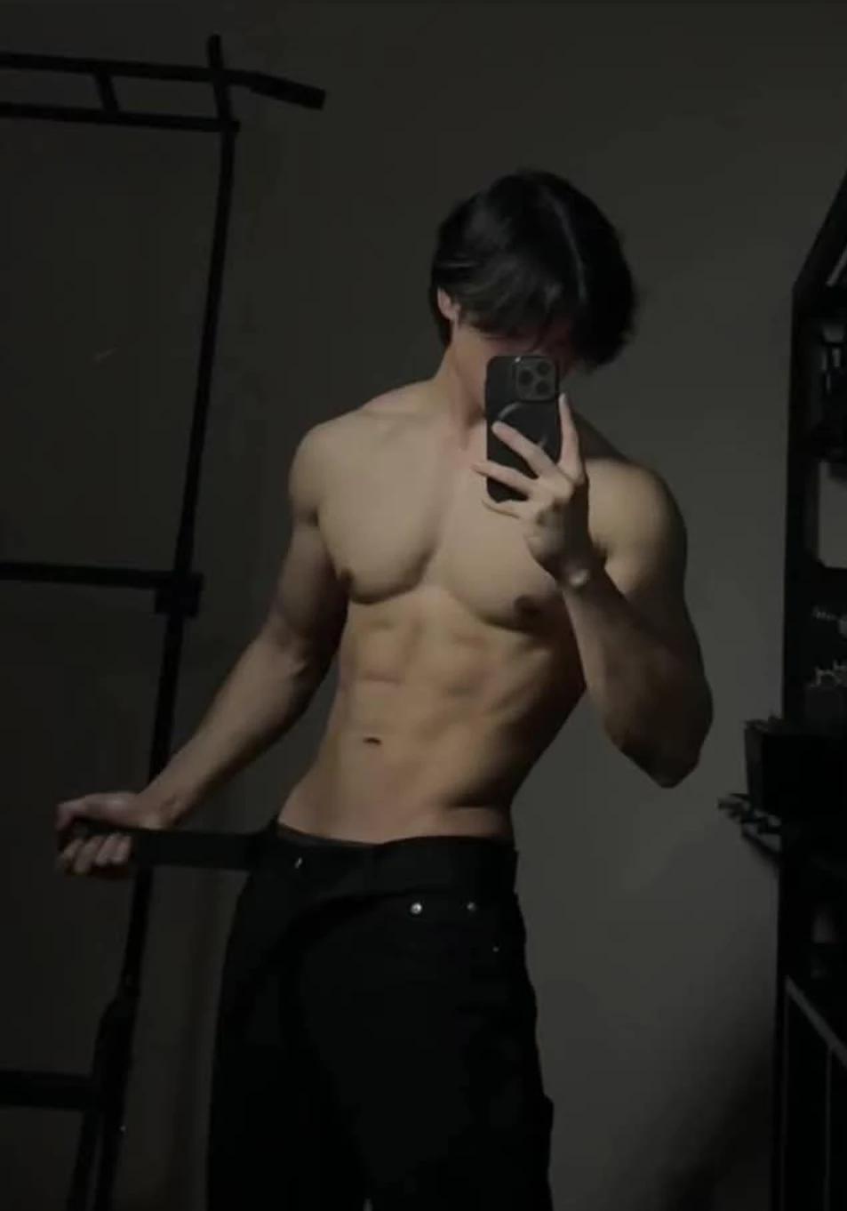 Taeyong thumbnail