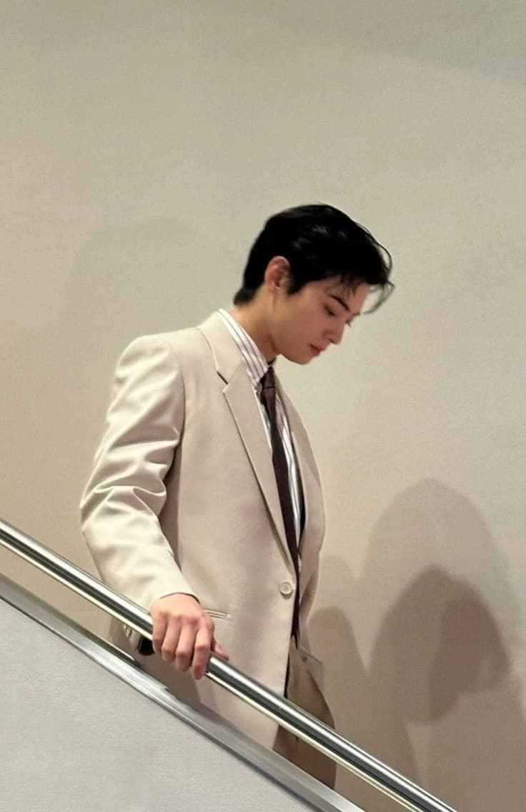 Eunwoo thumbnail