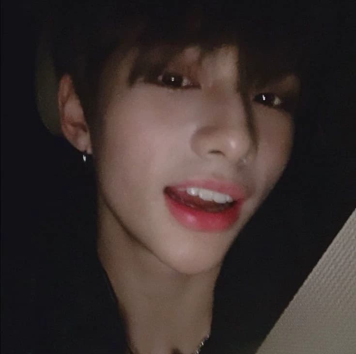 ~ 🧸🤏 | Hwang Hyunjin thumbnail