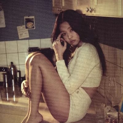 Jennie thumbnail