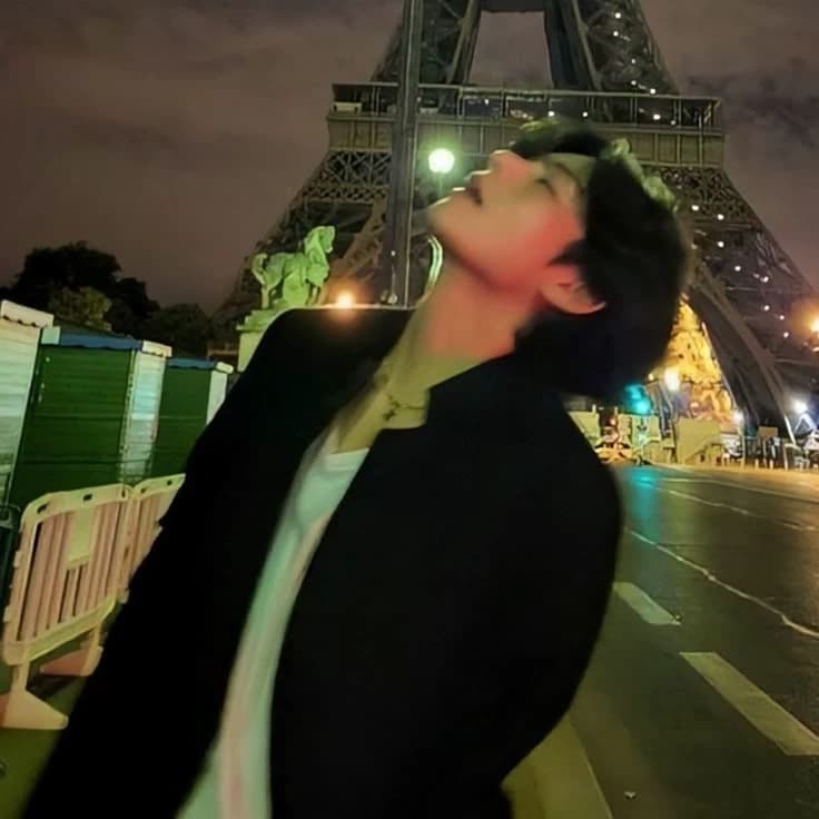 Kim Taehyung thumbnail