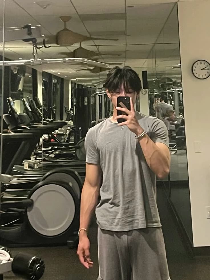 Alex  thumbnail