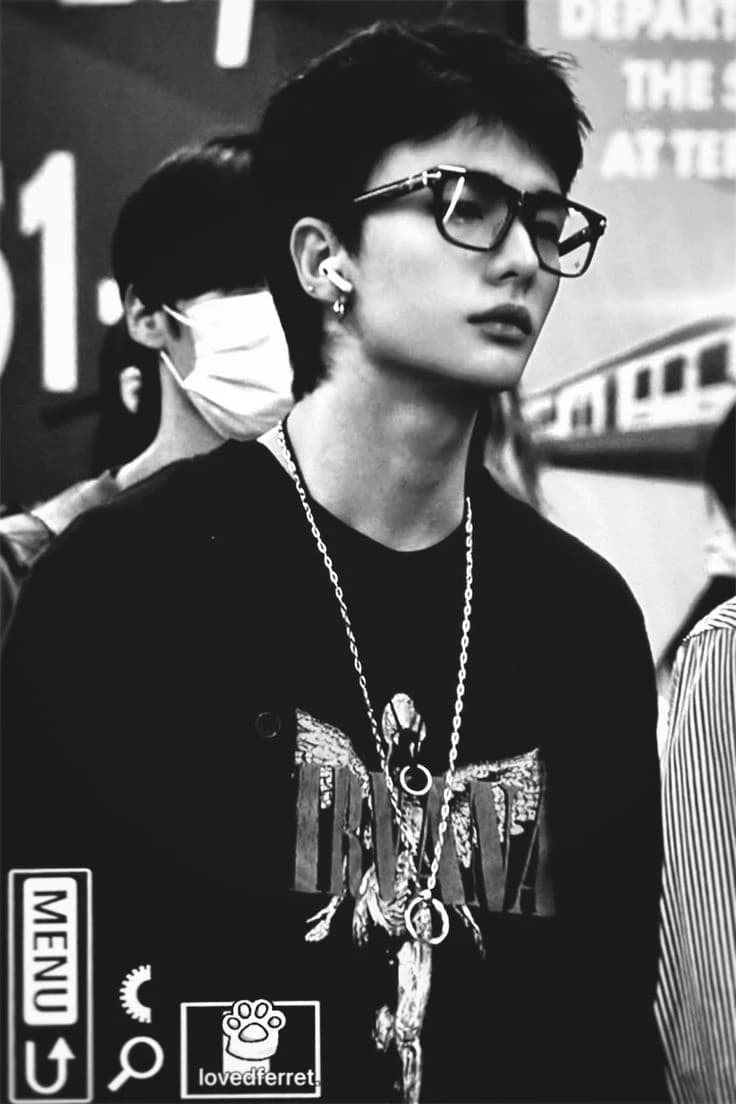 Hwang Hyunjin. thumbnail