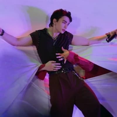 Hwang Hyunjin thumbnail