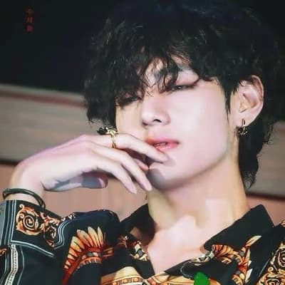 Kim Taehyung thumbnail