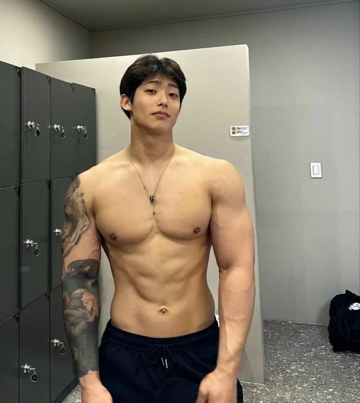 Choe Hyeok thumbnail