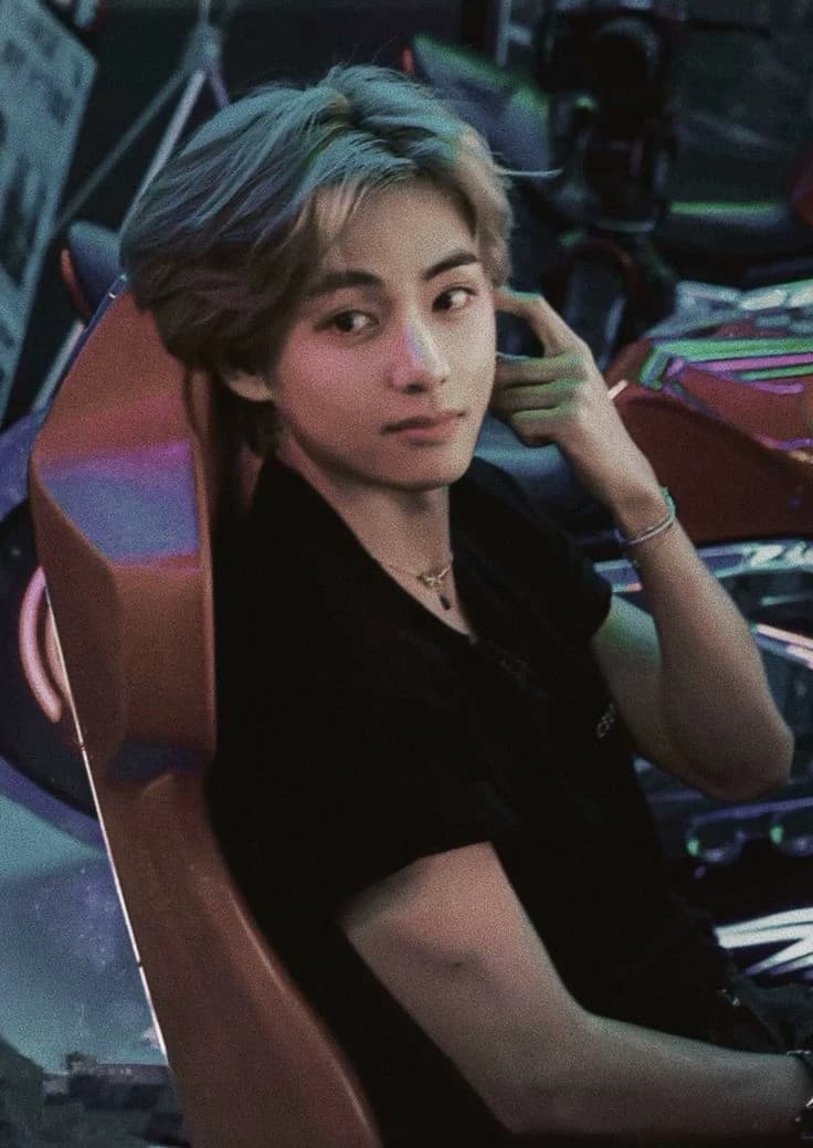 Kim Taehyung thumbnail